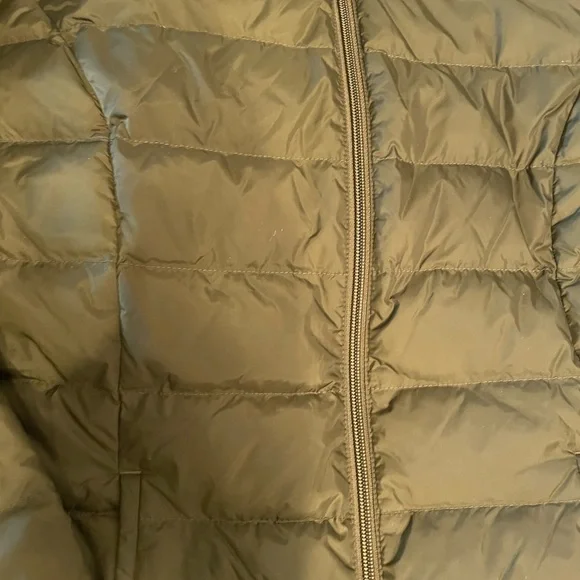 J Jill Medium Olive Green 75% Down Packable Puffer Jacket Coat - Picture 2 of 6
